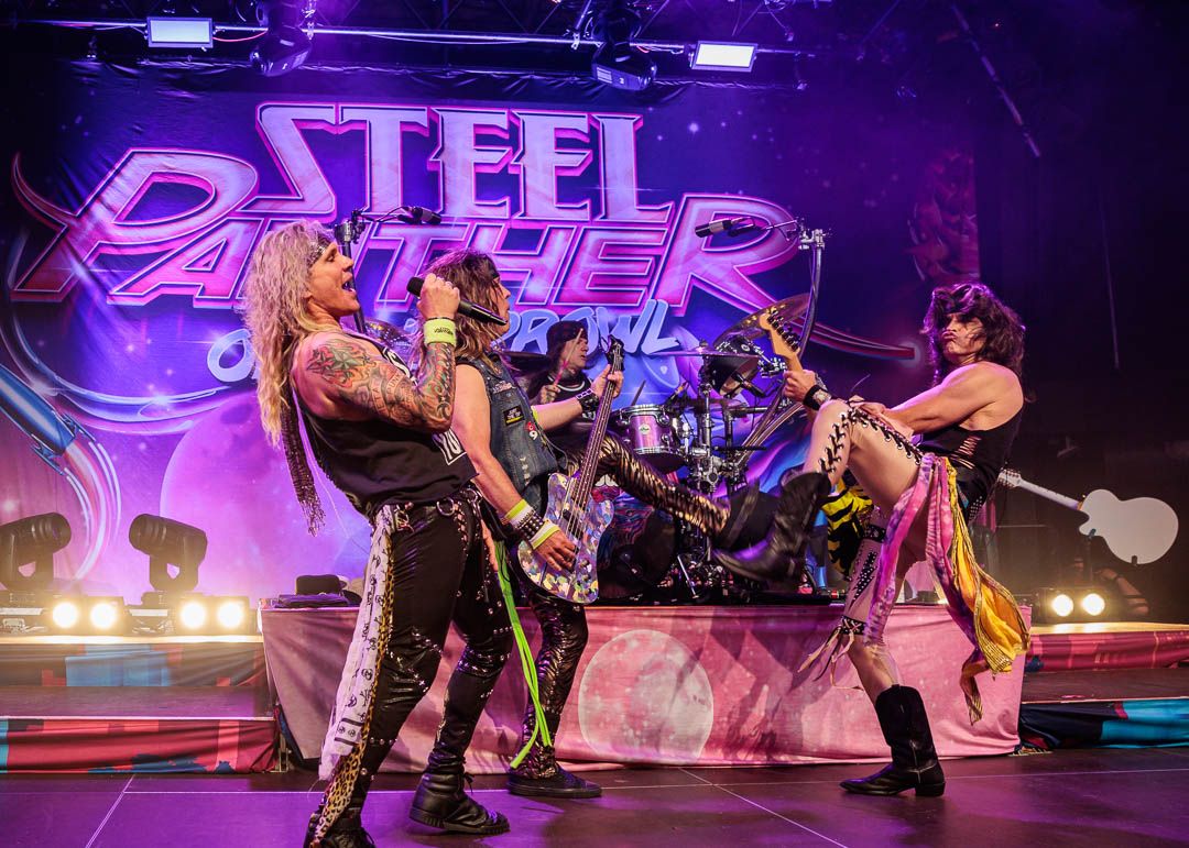 Saarbrücken: Steel Panther feiern den Heavy Metal mit einem Augenzwinkern